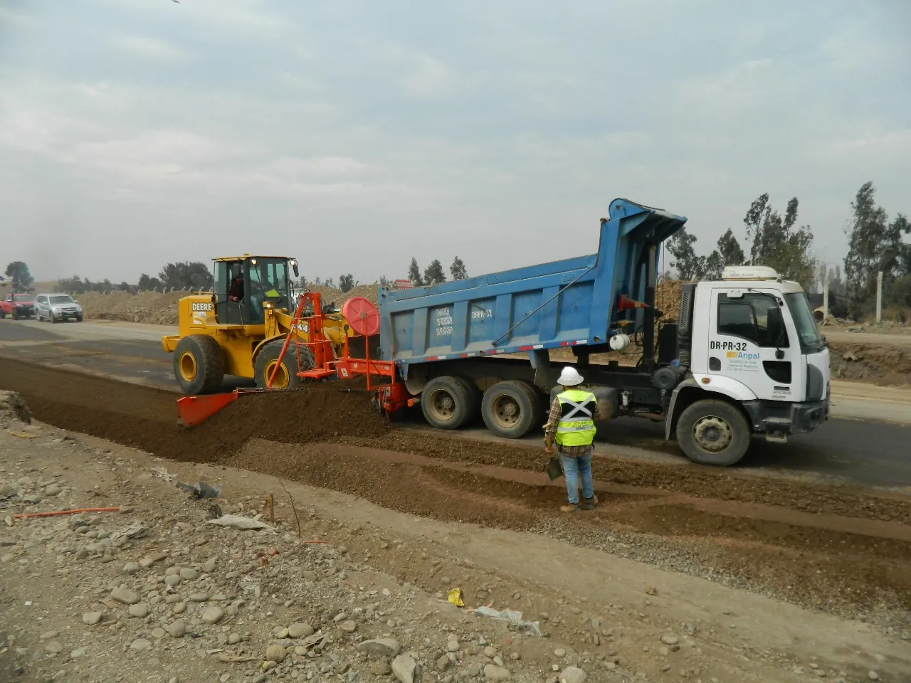 Servicio de extendido de bermas mecanizado - foto 6